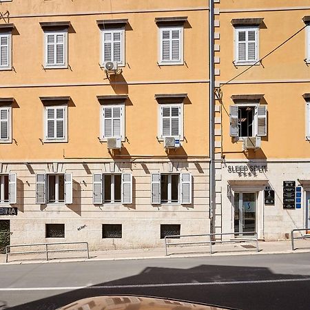 Stara Olea Bed & Breakfast Сплит Екстериор снимка