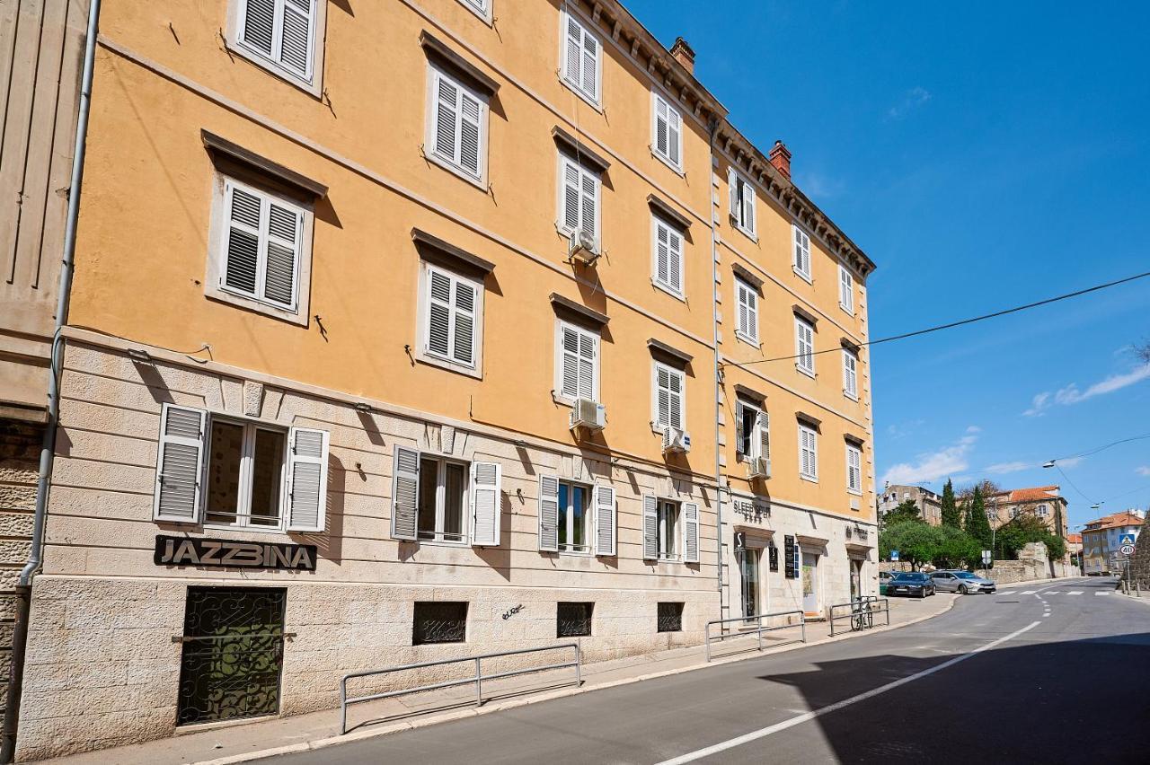 Stara Olea Bed & Breakfast Сплит Екстериор снимка