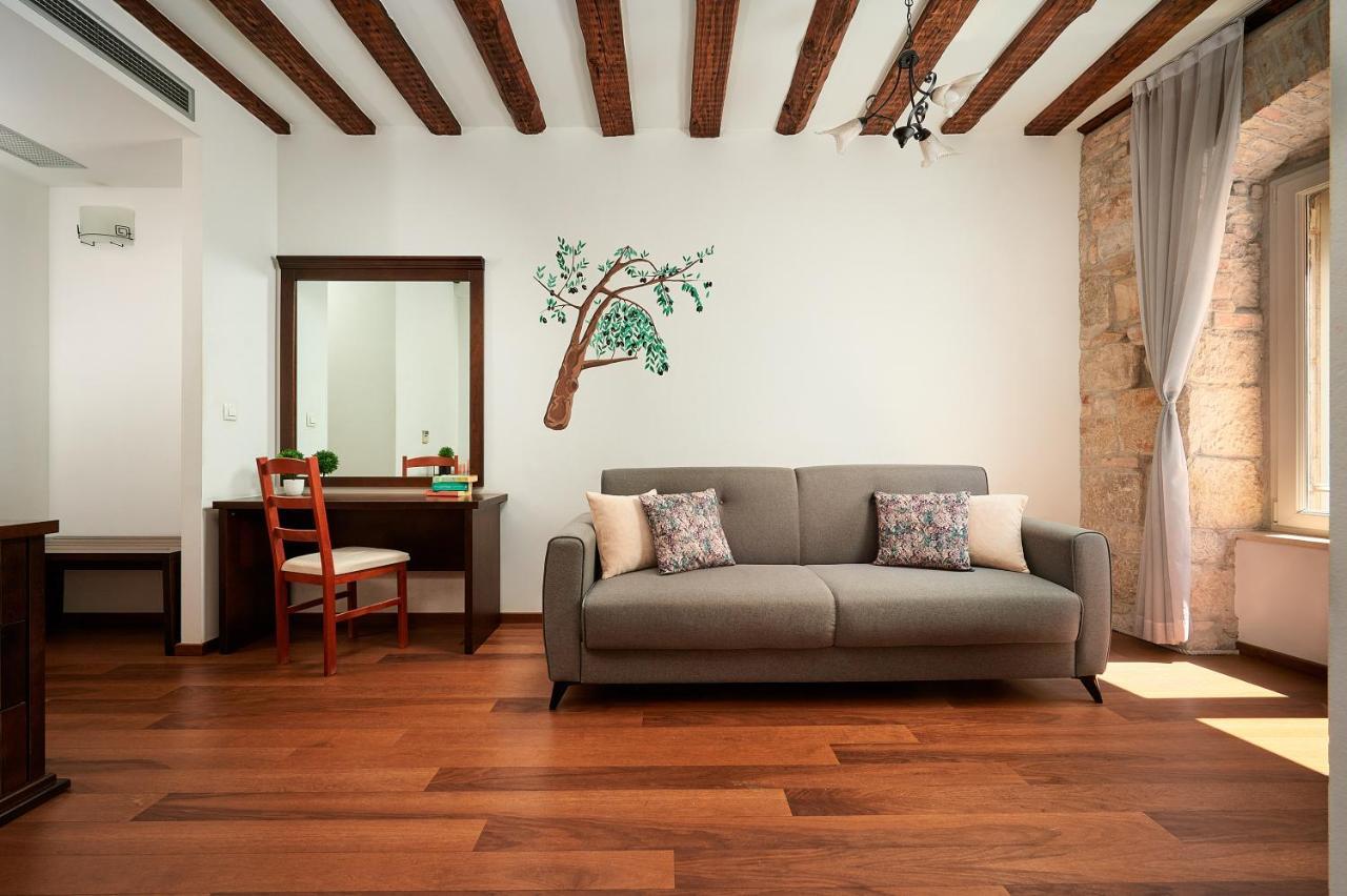Stara Olea Bed & Breakfast Сплит Екстериор снимка