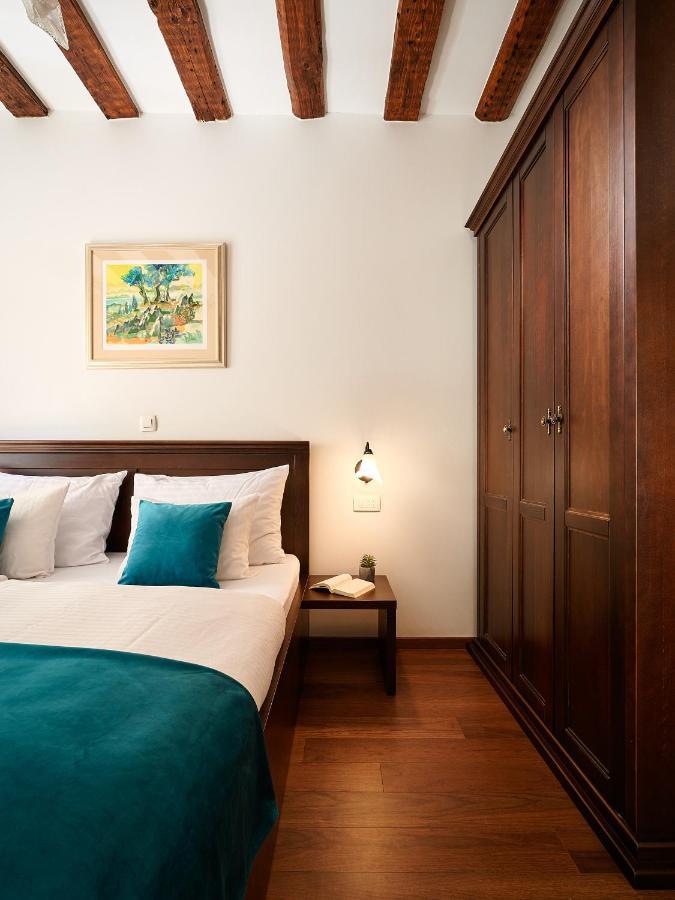 Stara Olea Bed & Breakfast Сплит Екстериор снимка