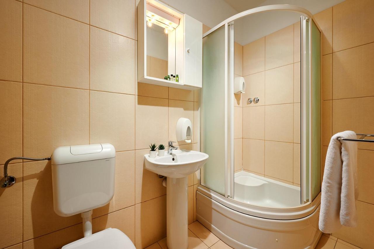 Stara Olea Bed & Breakfast Сплит Екстериор снимка