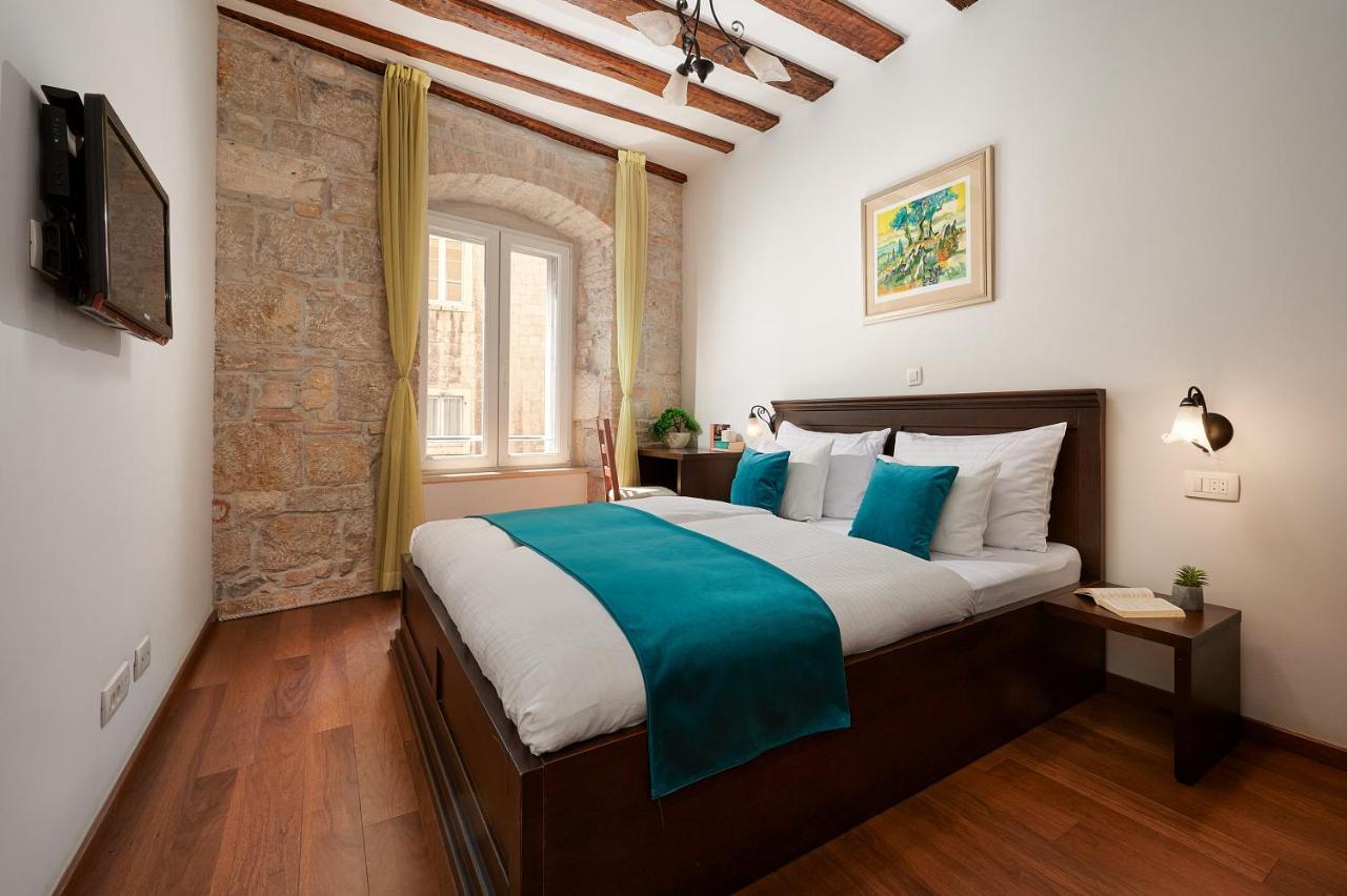 Stara Olea Bed & Breakfast Сплит Екстериор снимка